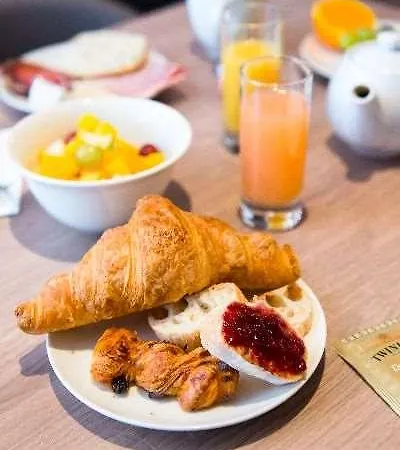 Hotel Brit Brest Kerhuon 3*